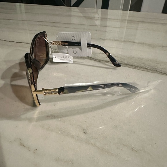 Cleo sunglasses. Brand new - Picture 3 of 4